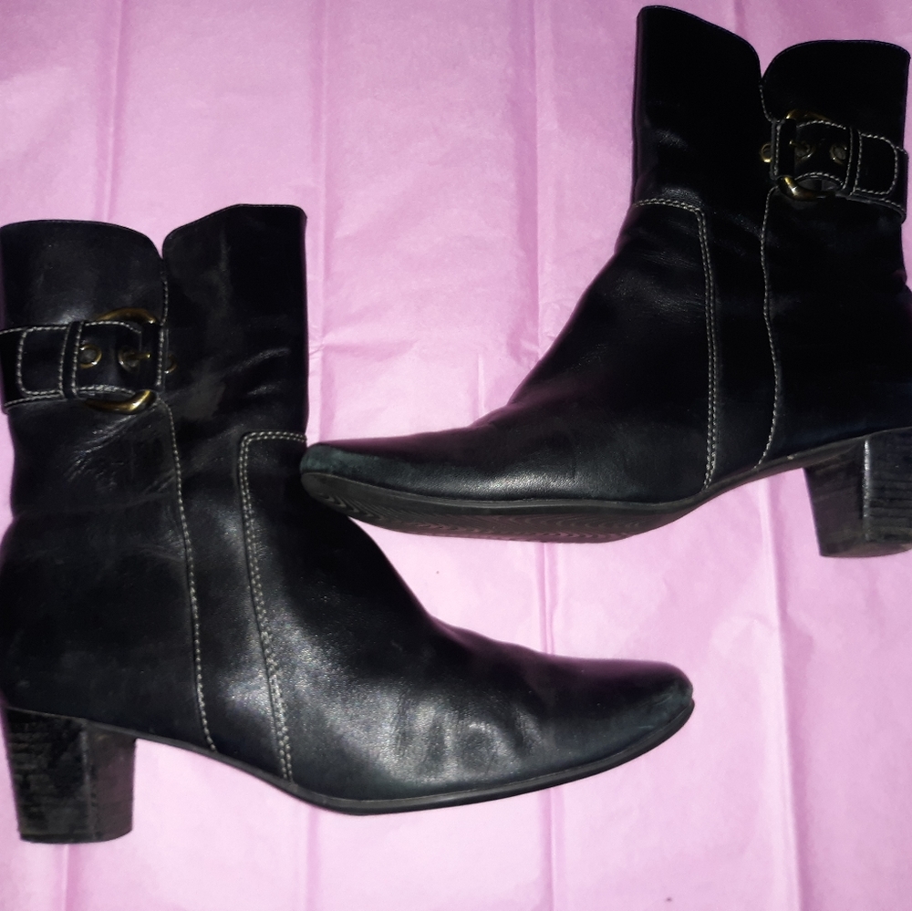 Ladies Ecco boot